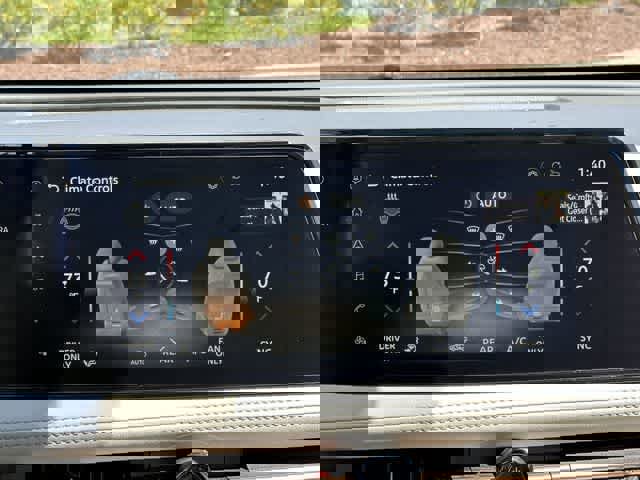 Used 2023 Nissan Ariya AWD image 15