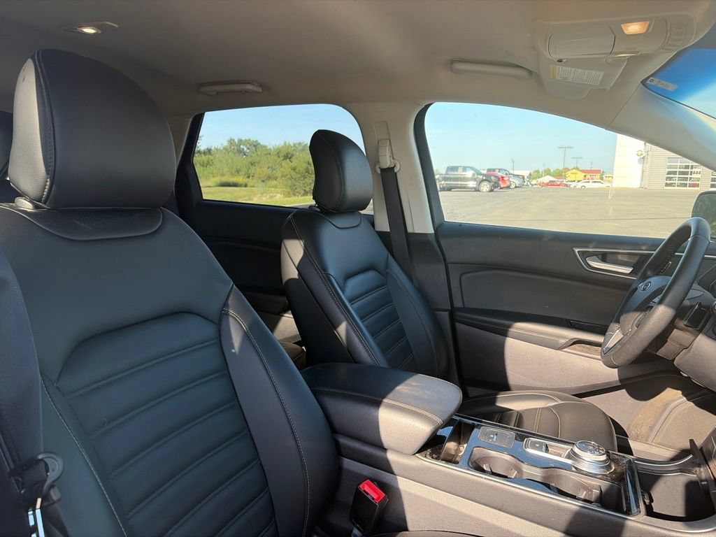 Used 2019 Ford Edge SEL w/ Equipment Group 201A AWD/4WD image 6
