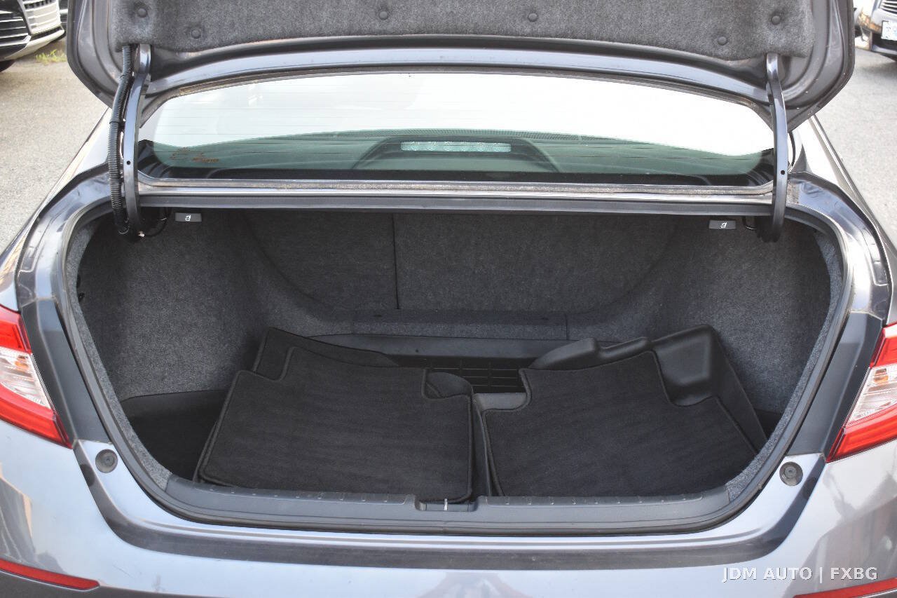 Used 2018 Honda Accord EX image 35