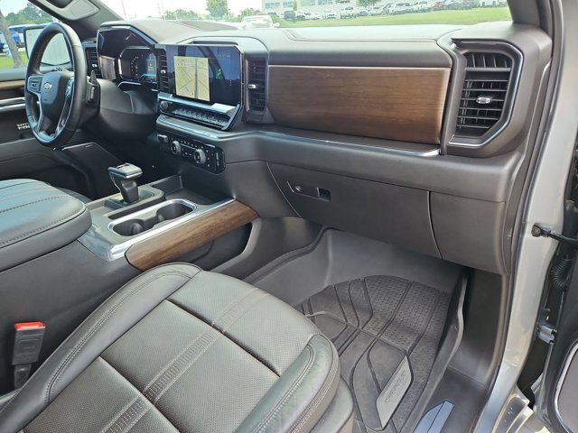 Used 2024 Chevrolet Silverado 1500 High Country w/ High Country Premium Package RWD image 22