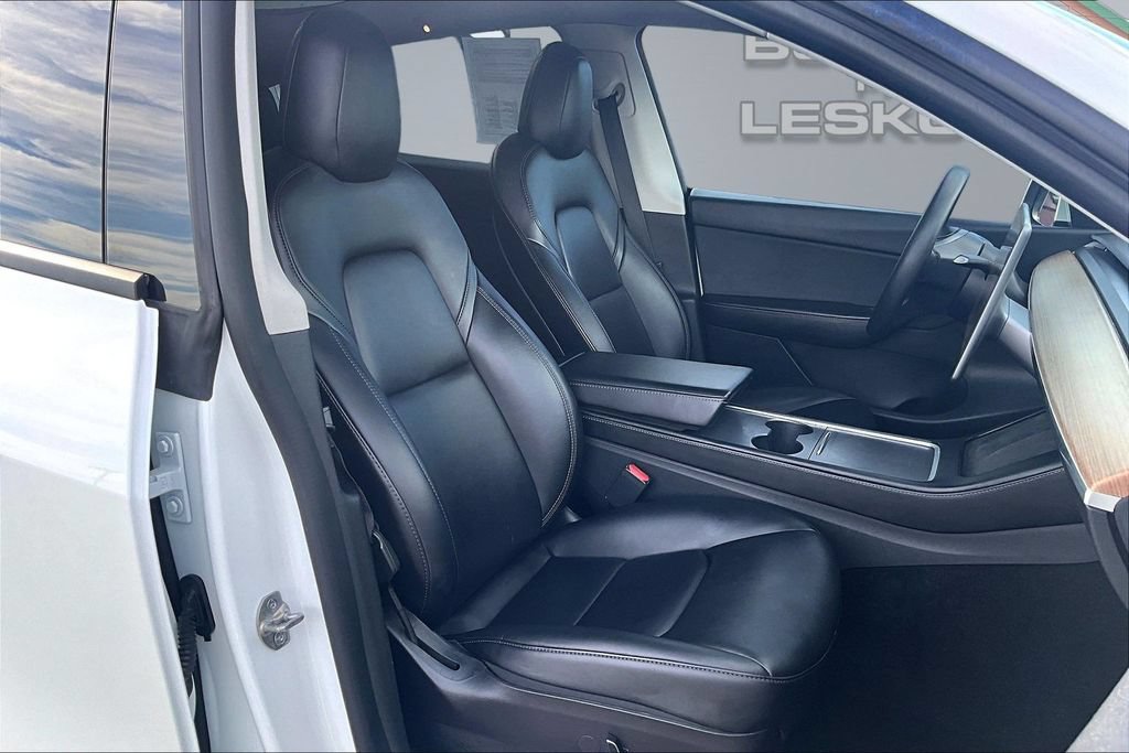Used 2022 Tesla Model Y Long Range AWD/4WD image 7