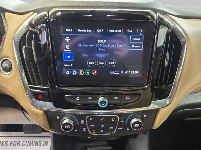 Used 2023 Chevrolet Traverse Premier image 24
