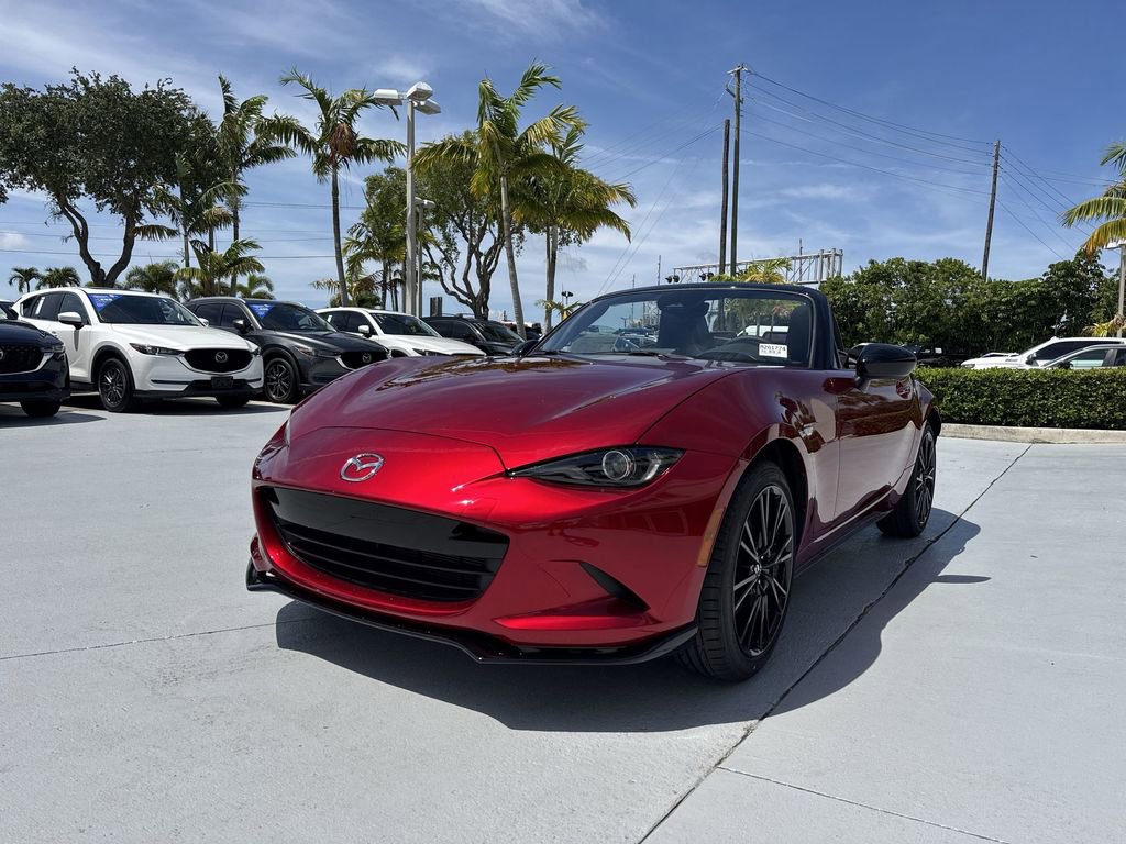 New 2026 MAZDA MX-5 Miata Club w/ Interior Package RWD image 32