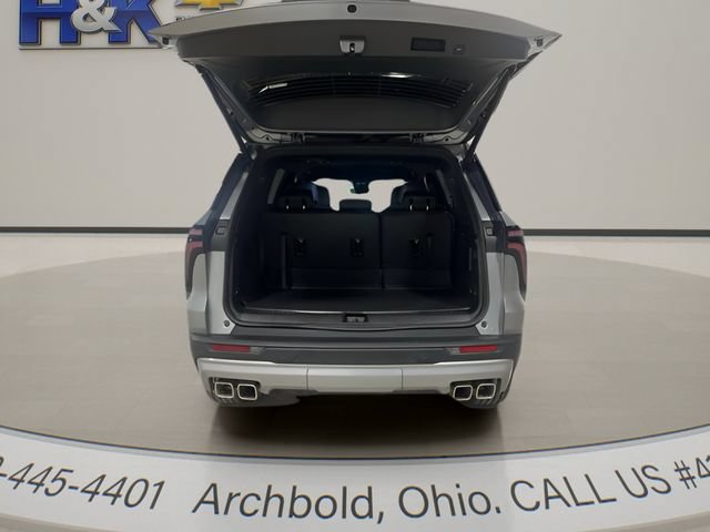 Used 2026 Chevrolet Traverse Z71 w/ LPO, Floor Liner Package AWD/4WD image 28