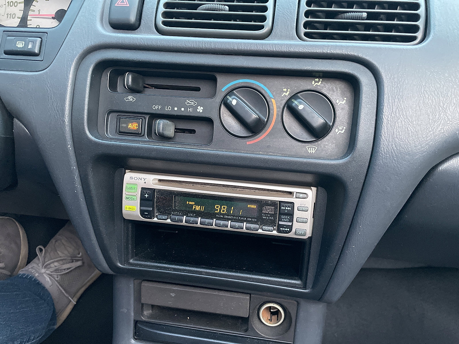 Used 1997 Toyota Paseo Convertible image 24