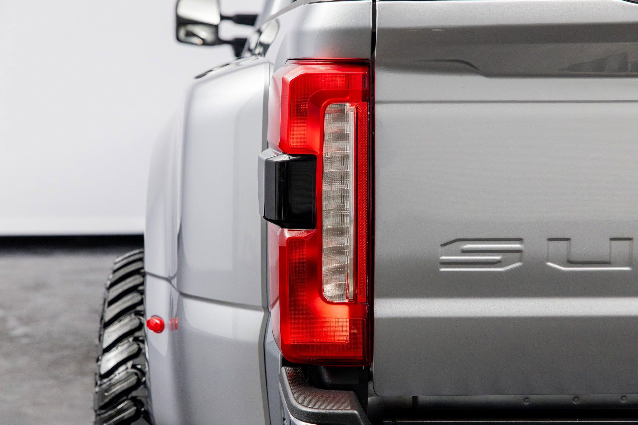 Used 2023 Ford F350 Lariat w/ Lariat Ultimate Package image 19