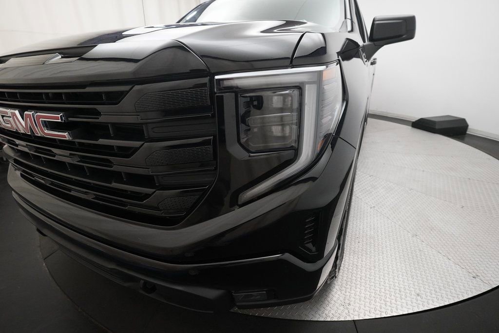 Used 2025 GMC Sierra 1500 Elevation image 22
