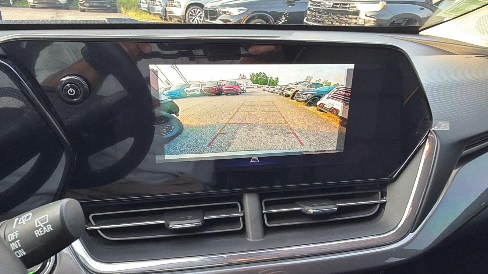 Used 2025 Chevrolet Trax ACTIV w/ Driver Confidence Package FWD image 30