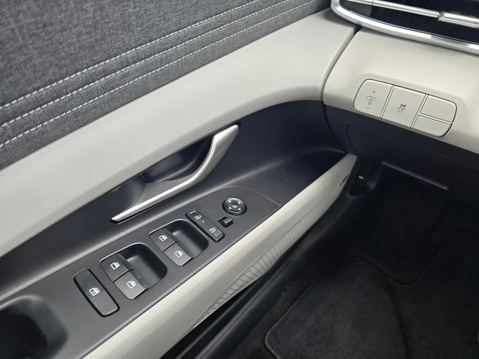 New 2026 Hyundai Elantra Limited FWD image 22