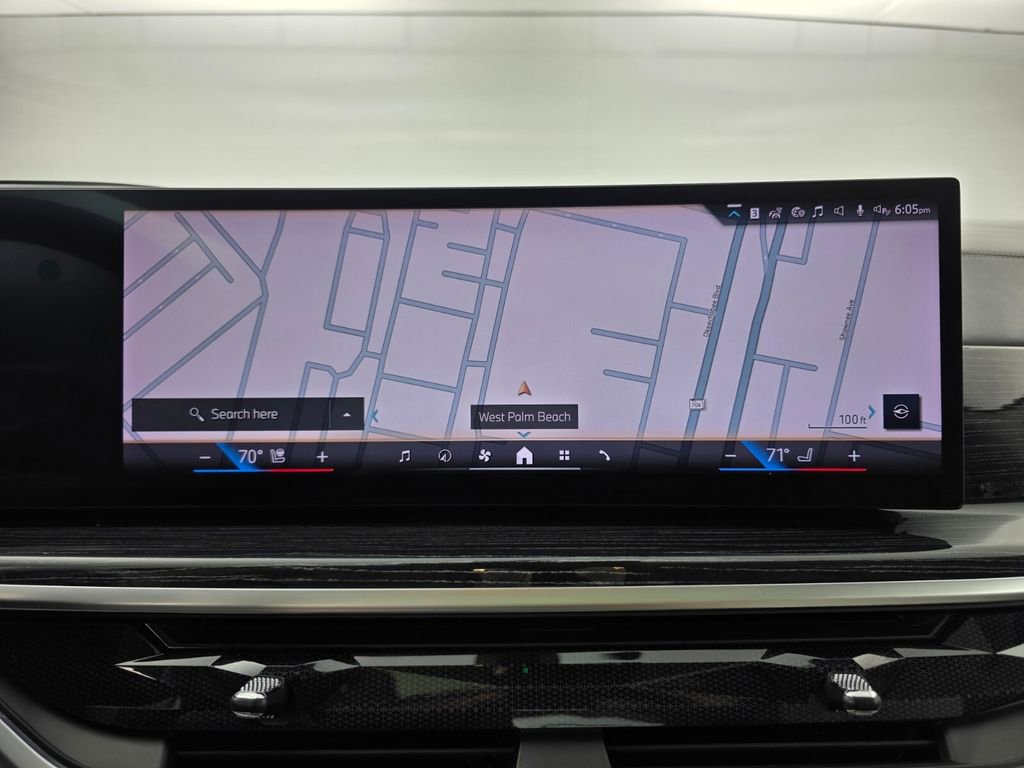 Used 2024 BMW X7 xDrive40i w/ M Sport Package AWD/4WD image 24