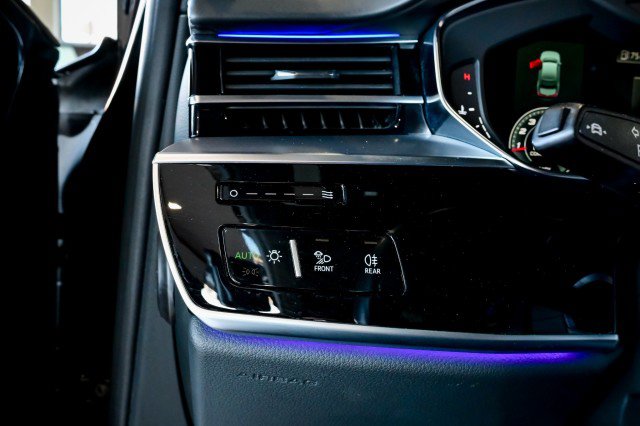 Used 2022 Audi S8 w/ S8 Comfort Plus Package image 44
