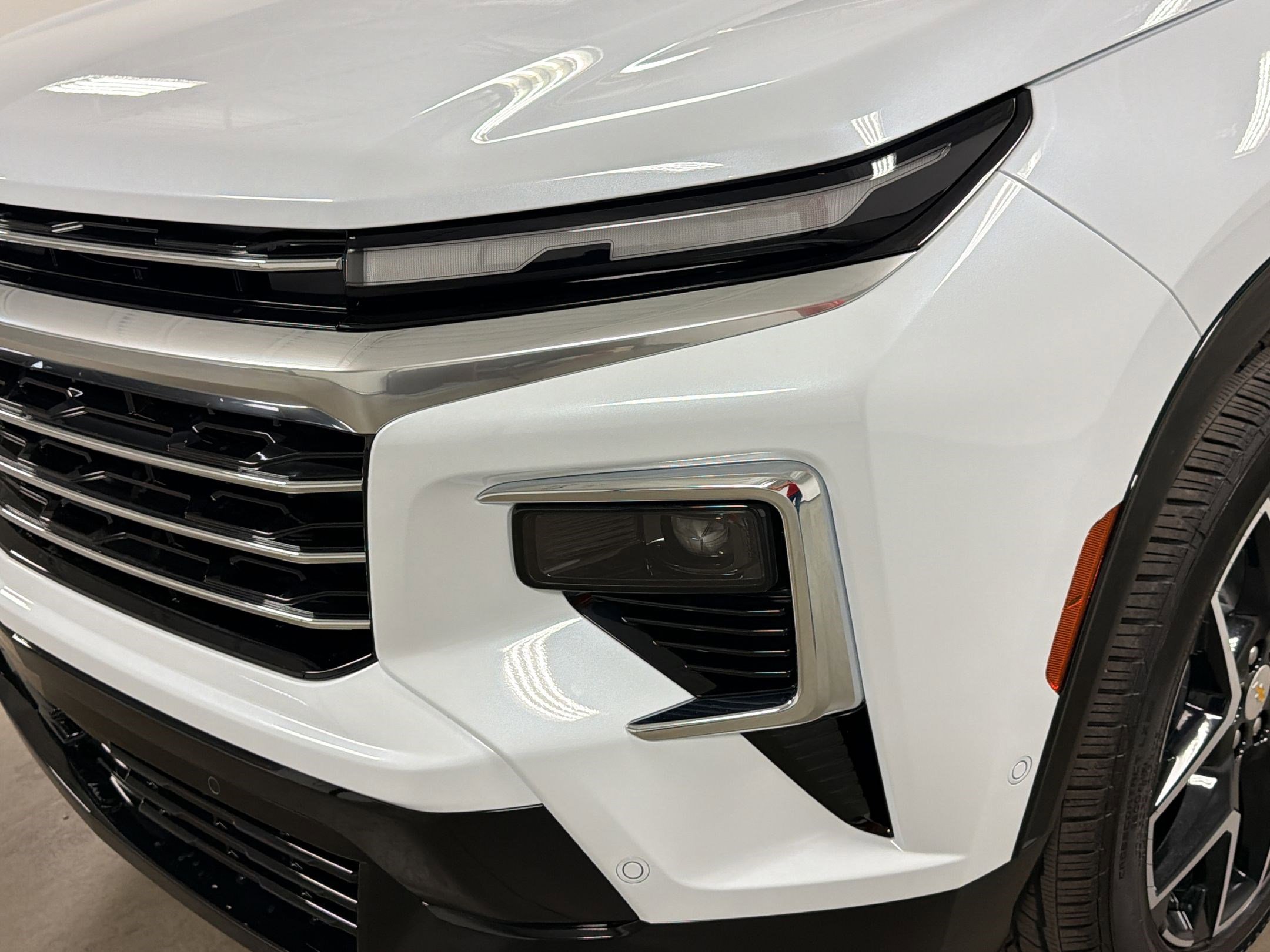 New 2026 Chevrolet Traverse High Country w/ LPO, Floor Liner Package image 10