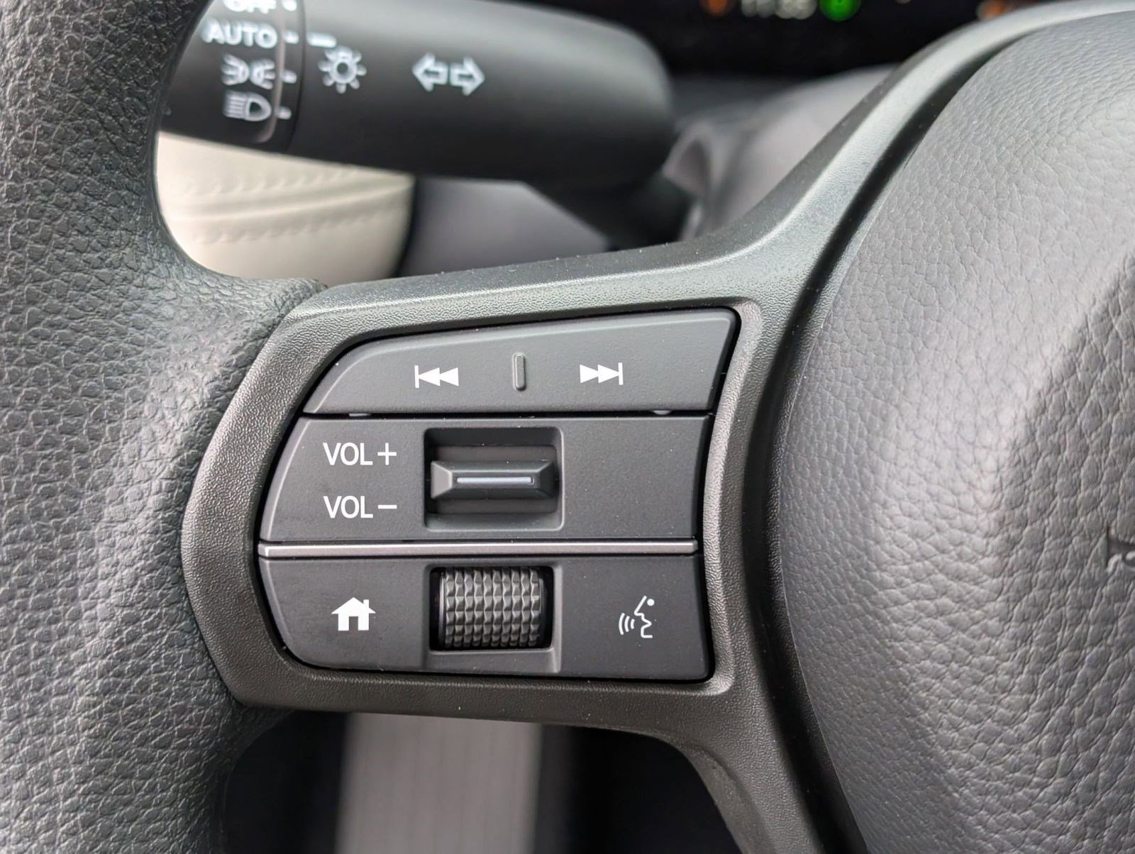 New 2026 Honda HR-V LX image 17