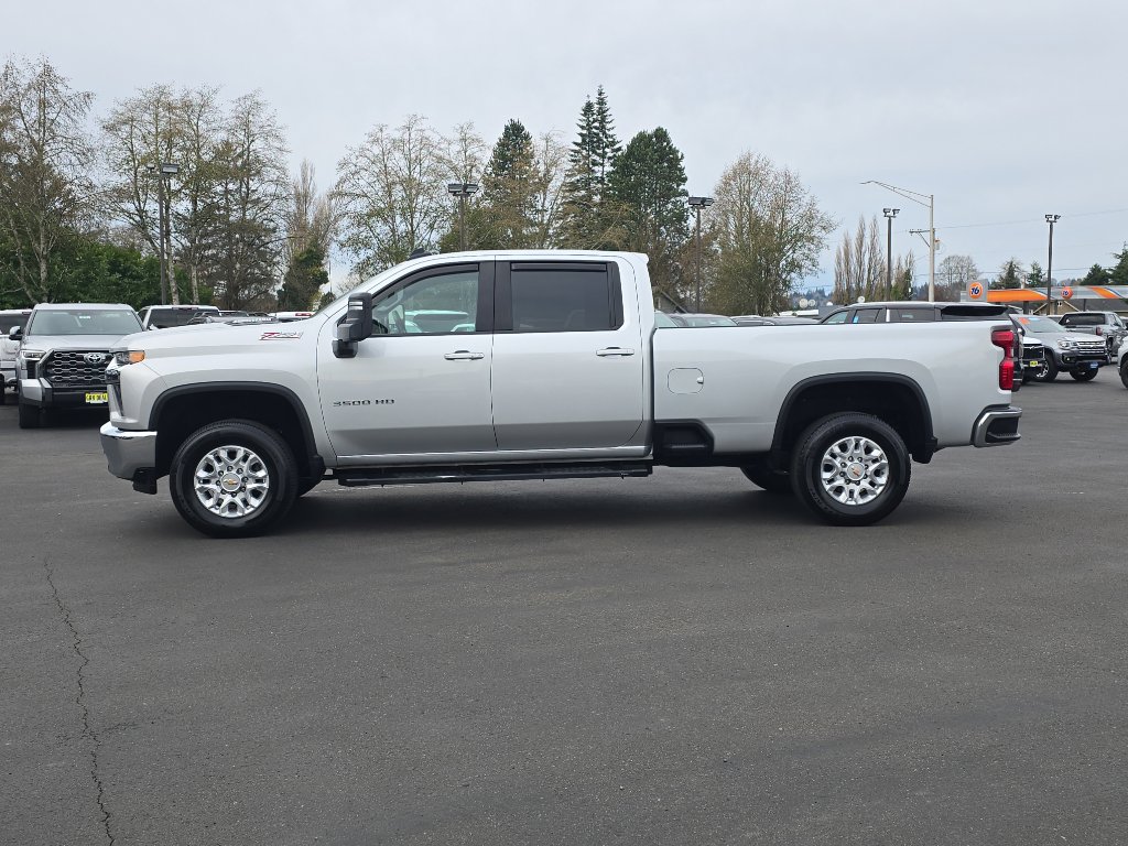 Certified 2022 Chevrolet Silverado 3500 LT w/ Convenience Package image 6