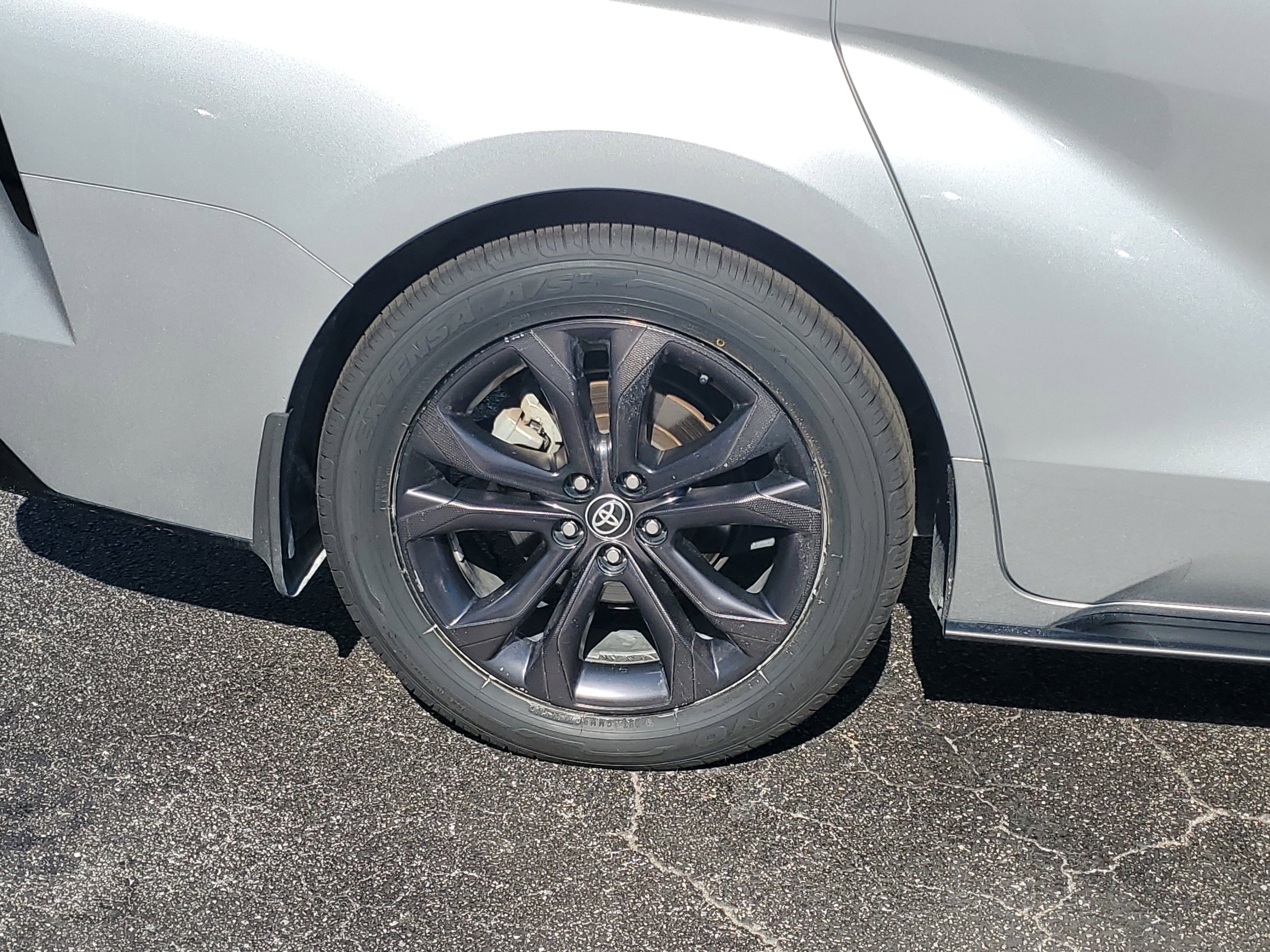 Certified 2022 Toyota Sienna XSE w/ XSE Plus Package FWD image 8