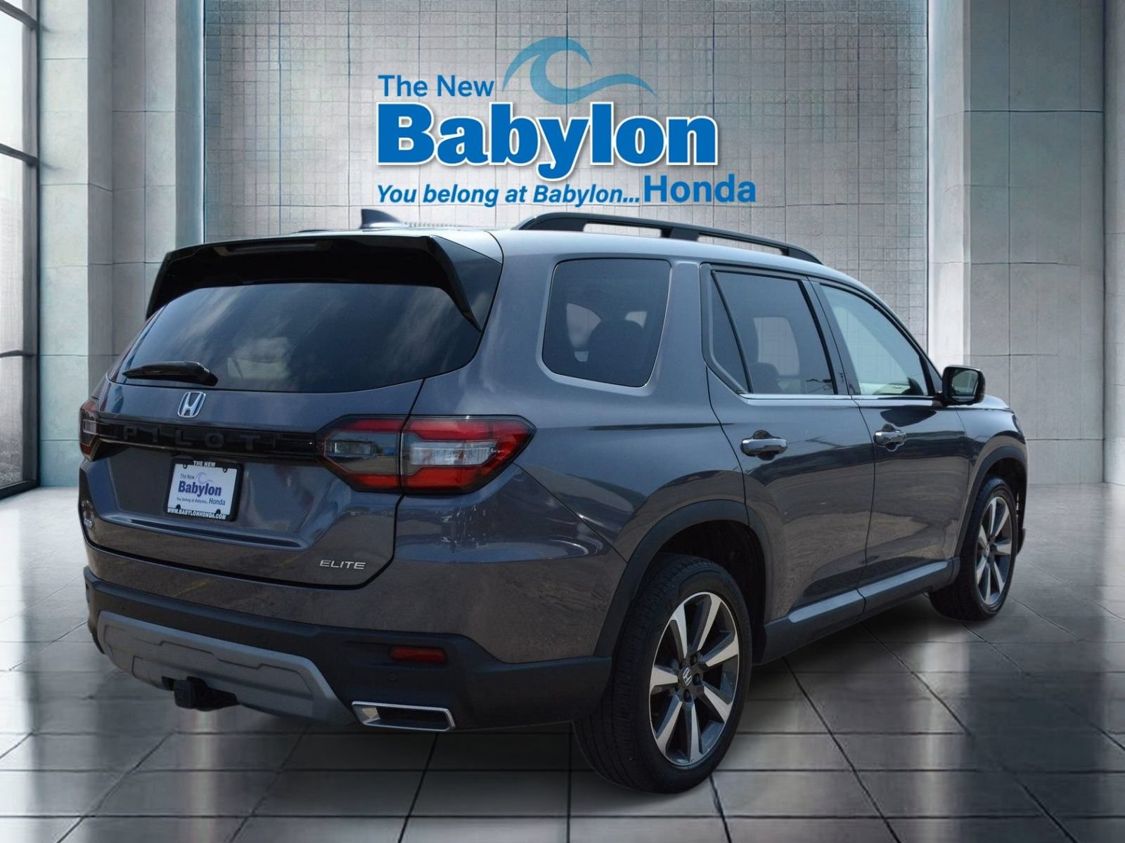 Used 2024 Honda Pilot Elite image 4