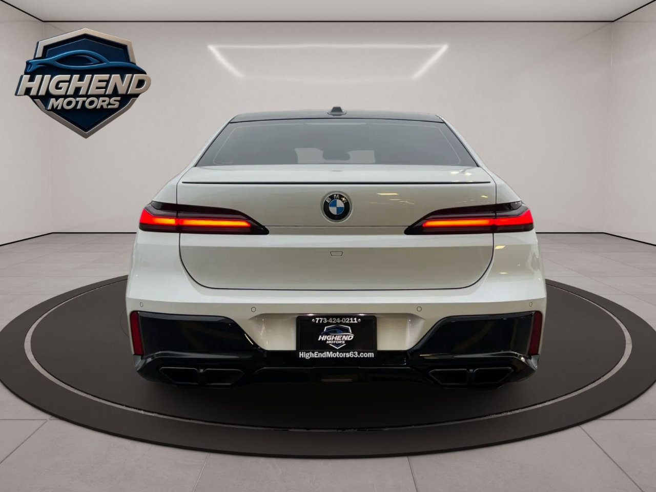 Used 2023 BMW 760i xDrive w/ Executive Package image 5