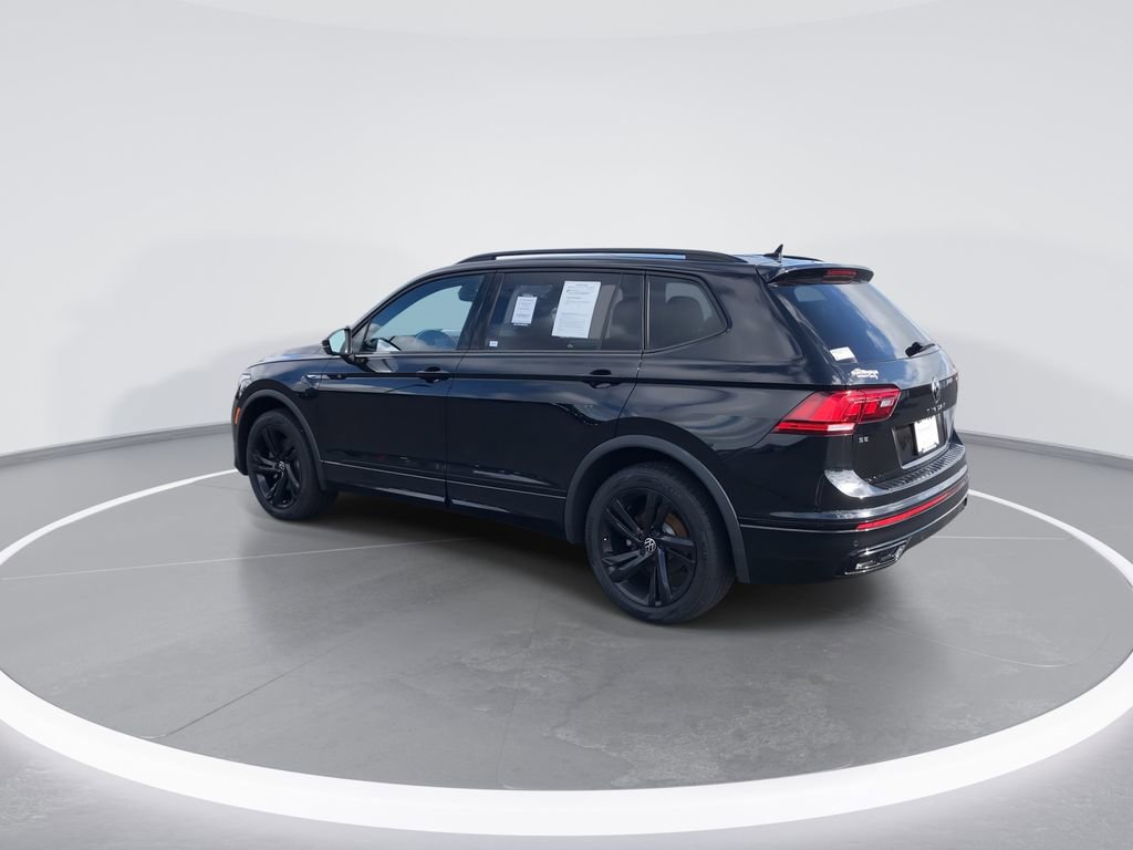 Used 2023 Volkswagen Tiguan SE R-Line image 6