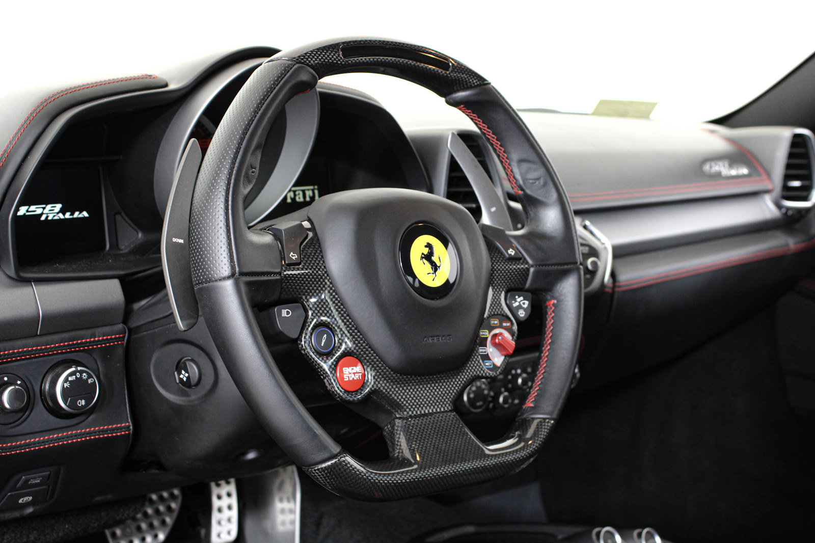 Certified 2015 Ferrari 458 Italia Coupe RWD image 29