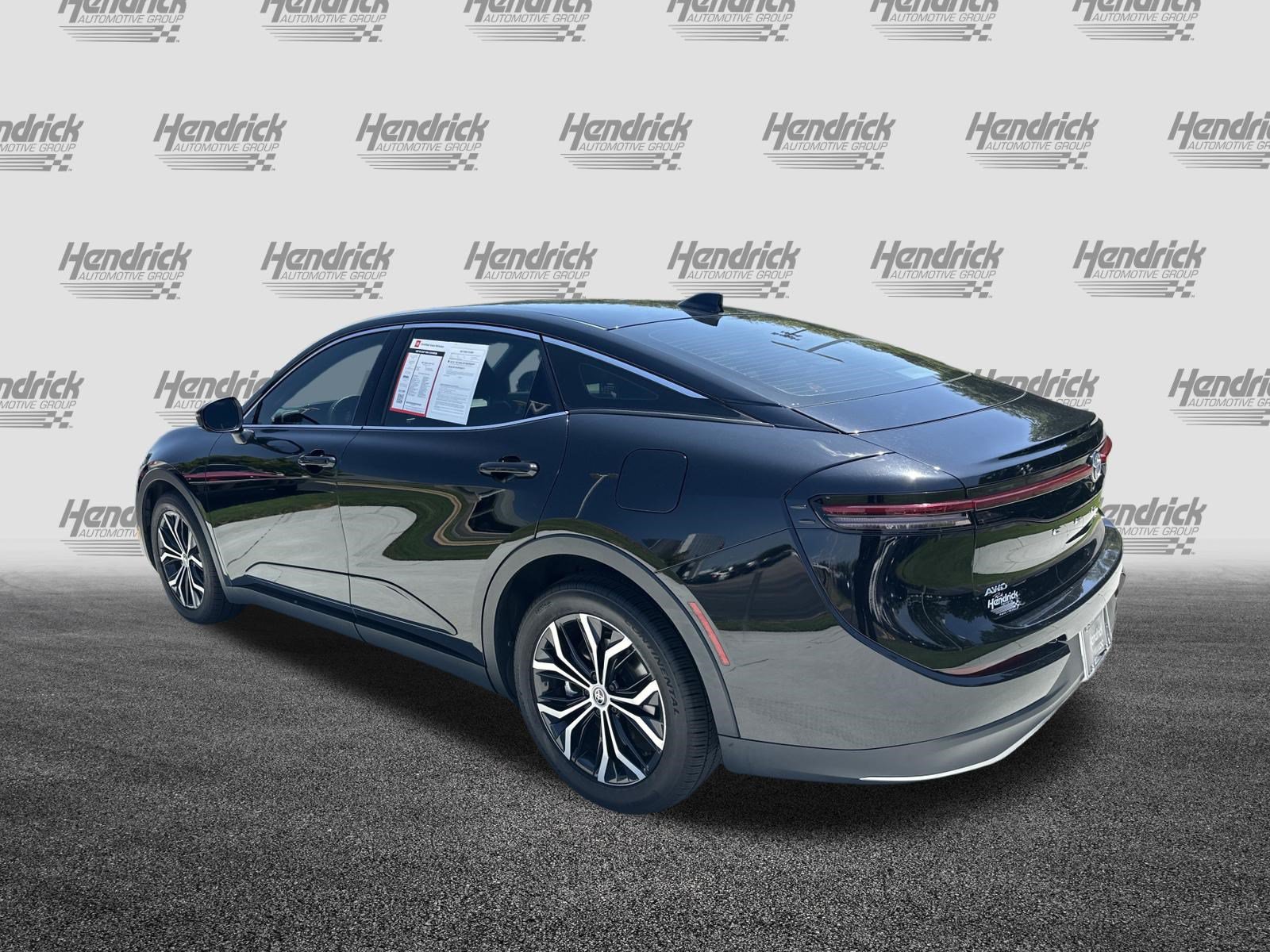 Certified 2023 Toyota Crown AWD/4WD image 8
