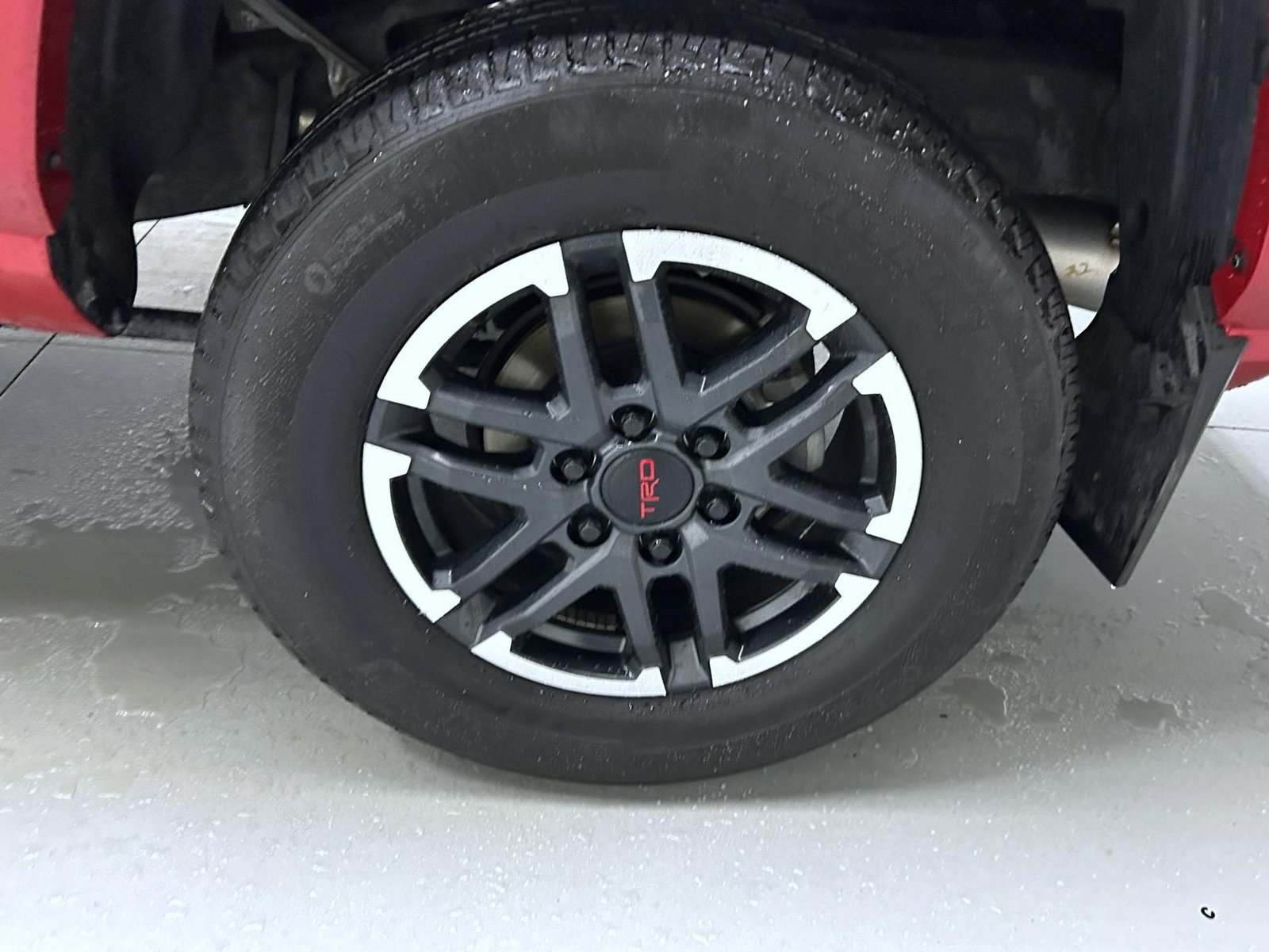 Used 2024 Toyota Tacoma TRD Sport AWD/4WD image 22