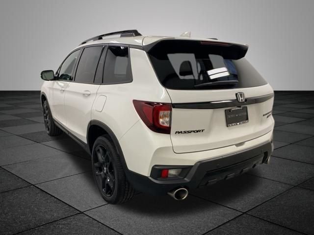 Used 2024 Honda Passport Black Edition image 4