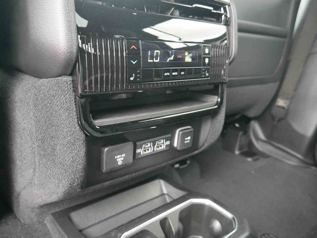 New 2026 Jeep Grand Wagoneer Limited AWD/4WD image 13