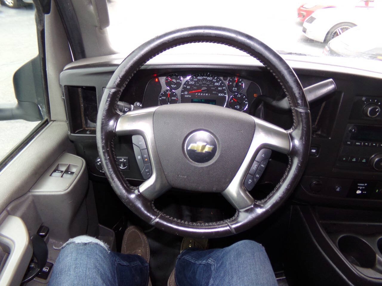 Used 2019 Chevrolet Express 3500 w/ Power Convenience Package RWD image 42