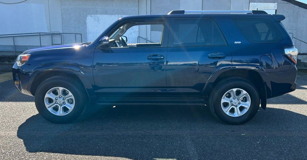 Certified 2024 Toyota 4Runner SR5 Premium w/ Moonroof Package AWD/4WD image 8