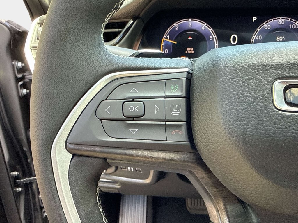 New 2027 Jeep Grand Cherokee Altitude AWD/4WD image 25