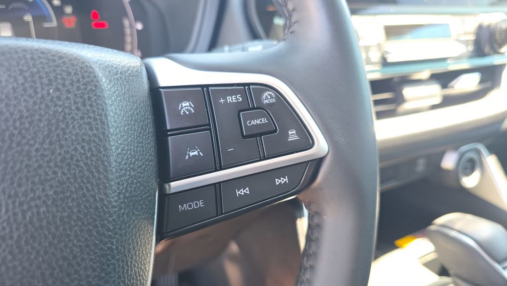 Certified 2024 Toyota Grand Highlander XLE image 21