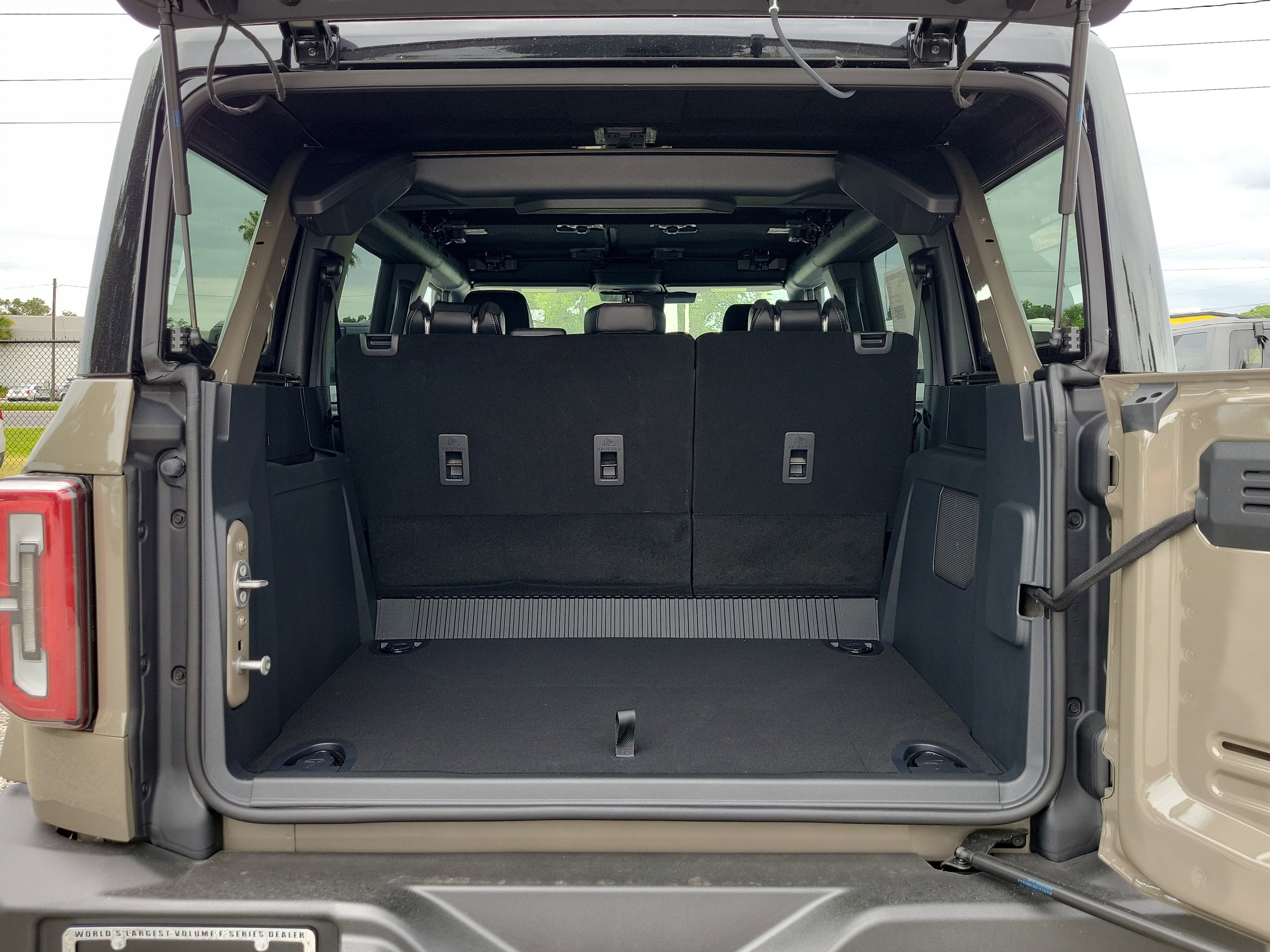 New 2026 Ford Bronco Outer Banks AWD/4WD image 9