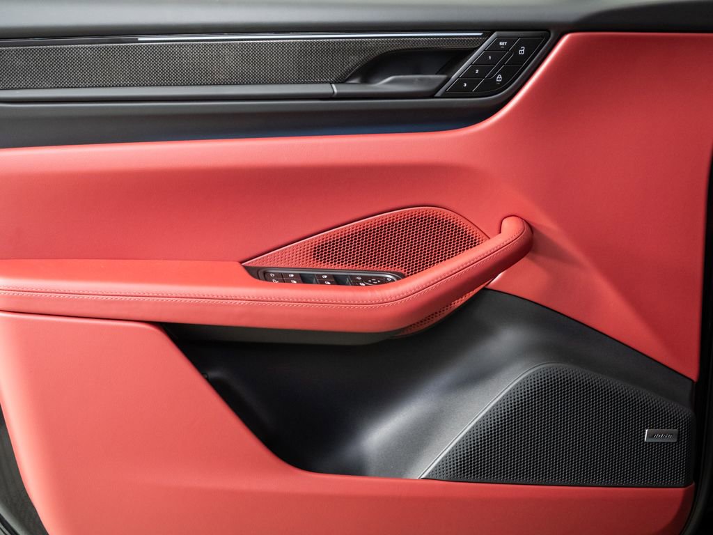 New 2026 Porsche Macan GTS Electric AWD/4WD image 6