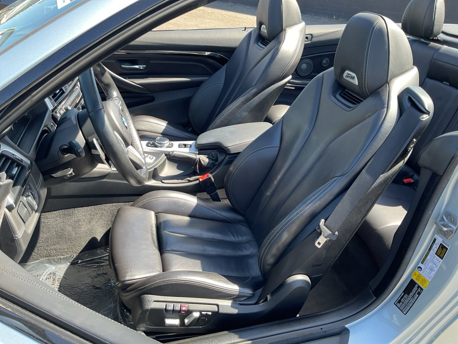 Used 2016 BMW M4 Convertible RWD image 17