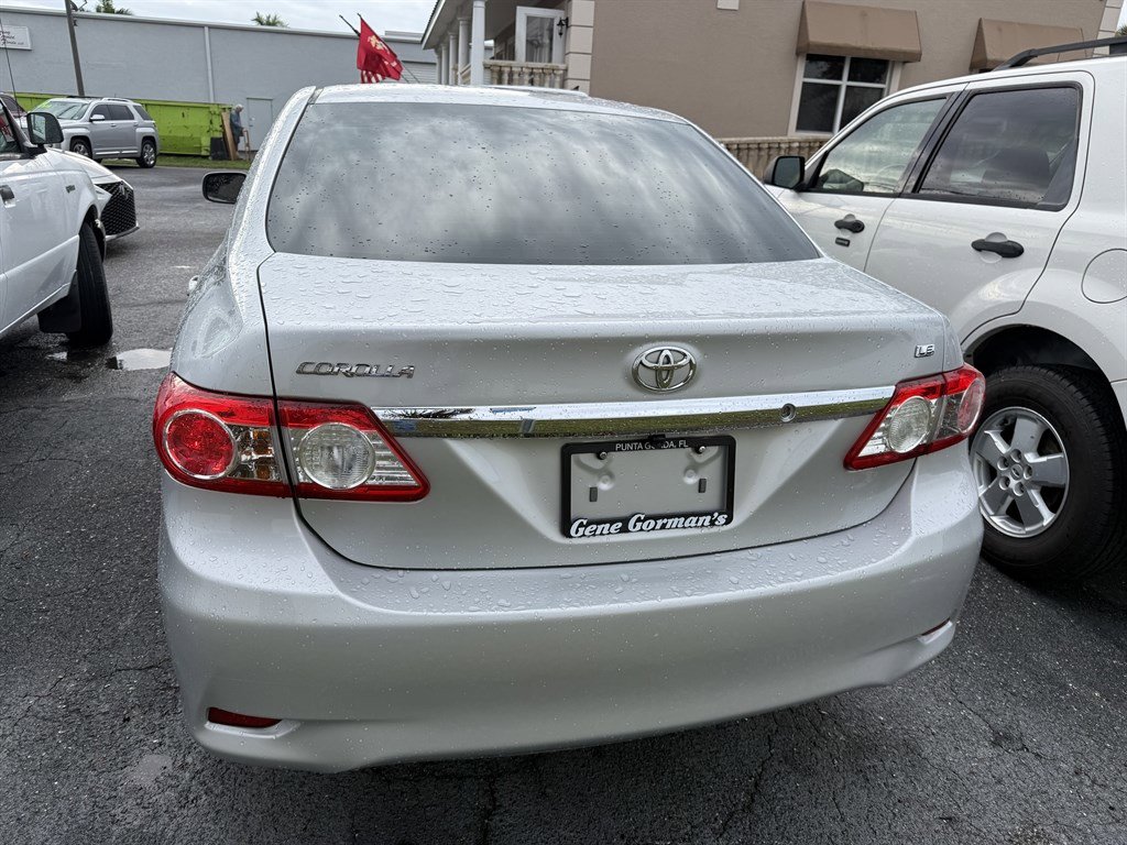 Used 2013 Toyota Corolla LE image 6
