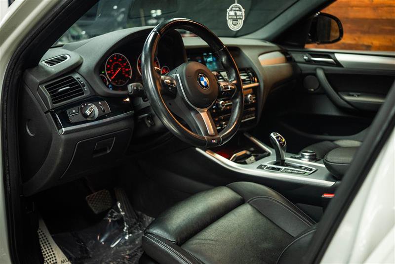 Used 2017 BMW X4 M40i AWD/4WD image 9