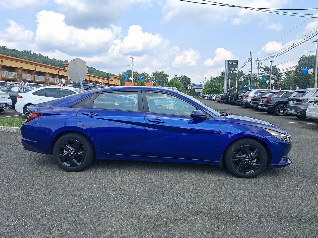 Used 2023 Hyundai Elantra SEL FWD image 8