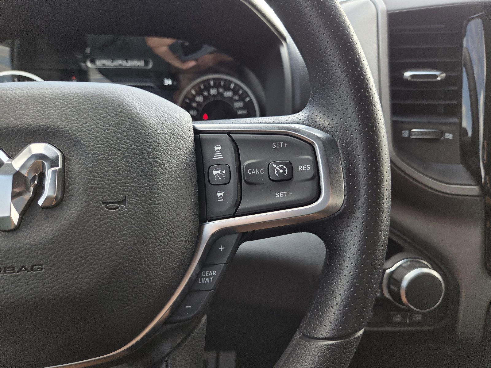 New 2026 RAM 1500 Warlock AWD/4WD image 41