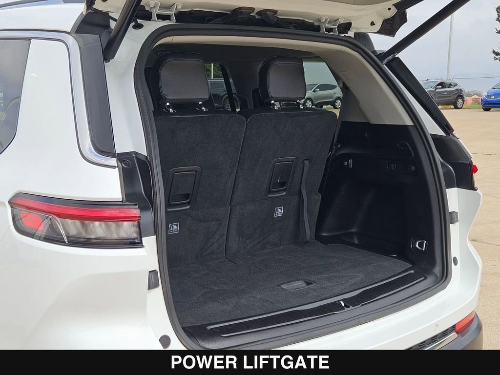 Used 2023 Jeep Grand Cherokee L Limited image 35