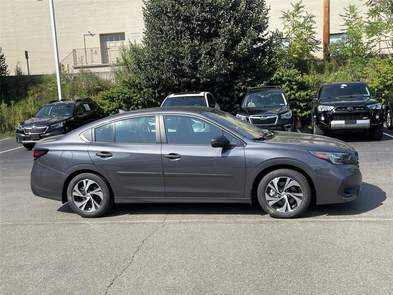 Used 2025 Subaru Legacy Premium AWD/4WD image 6