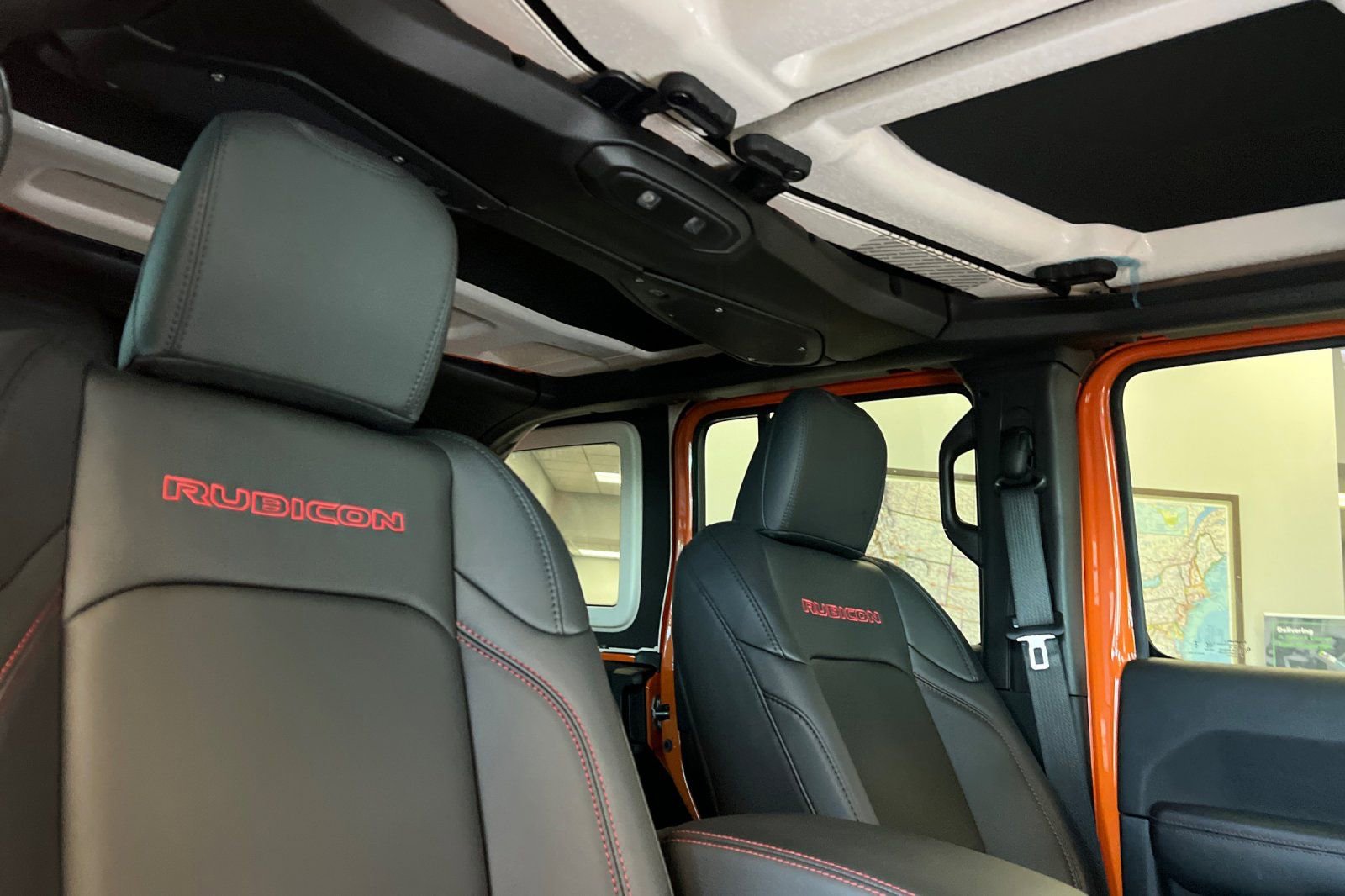 New 2025 Jeep Wrangler Unlimited Rubicon AWD/4WD image 13