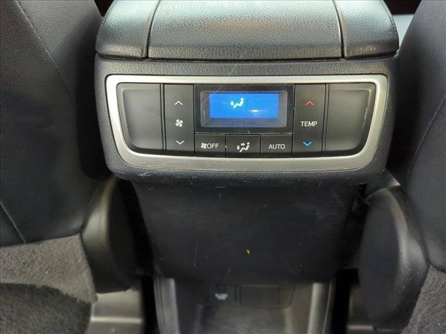 Certified 2017 Toyota Highlander XLE AWD/4WD image 17