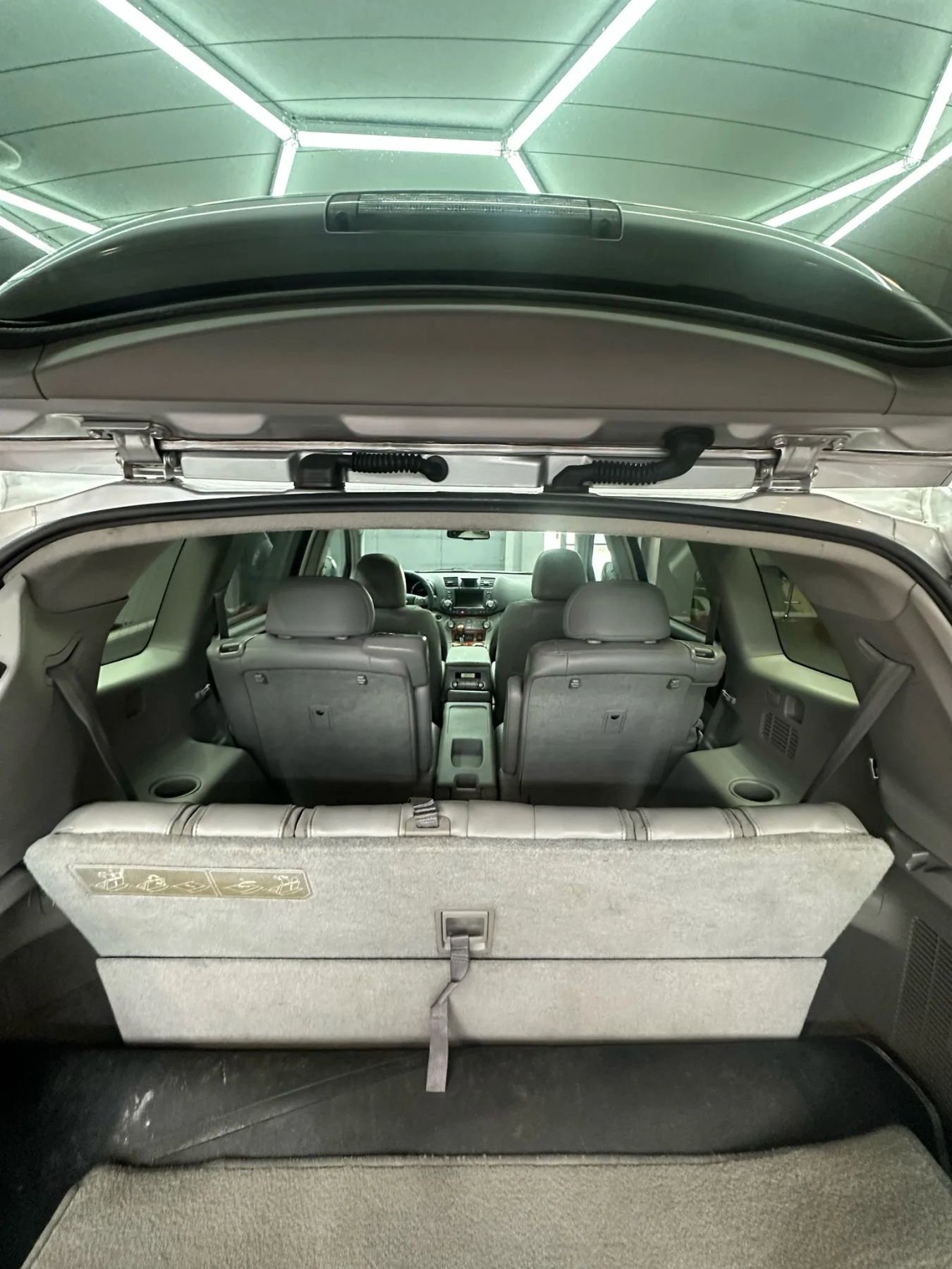 Used 2010 Toyota Highlander Limited image 31