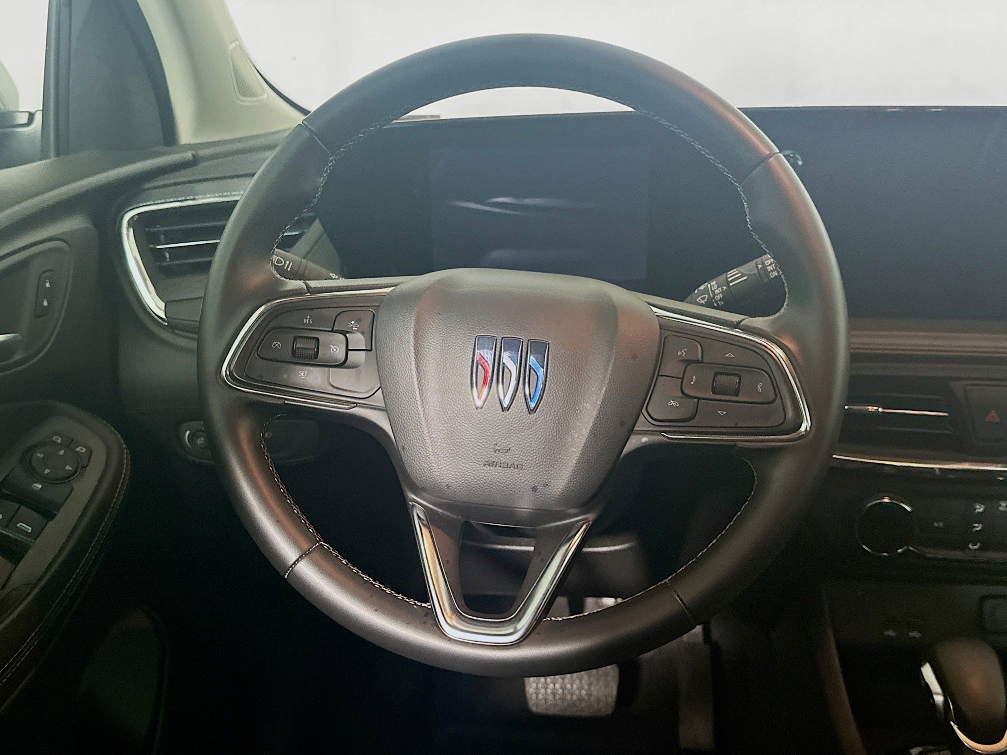 Used 2025 Buick Encore GX Preferred image 18