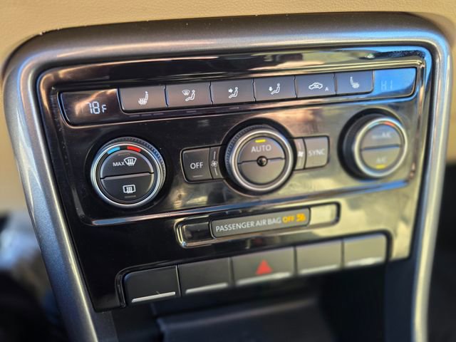 Used 2019 Volkswagen Beetle 2.0T SE image 27