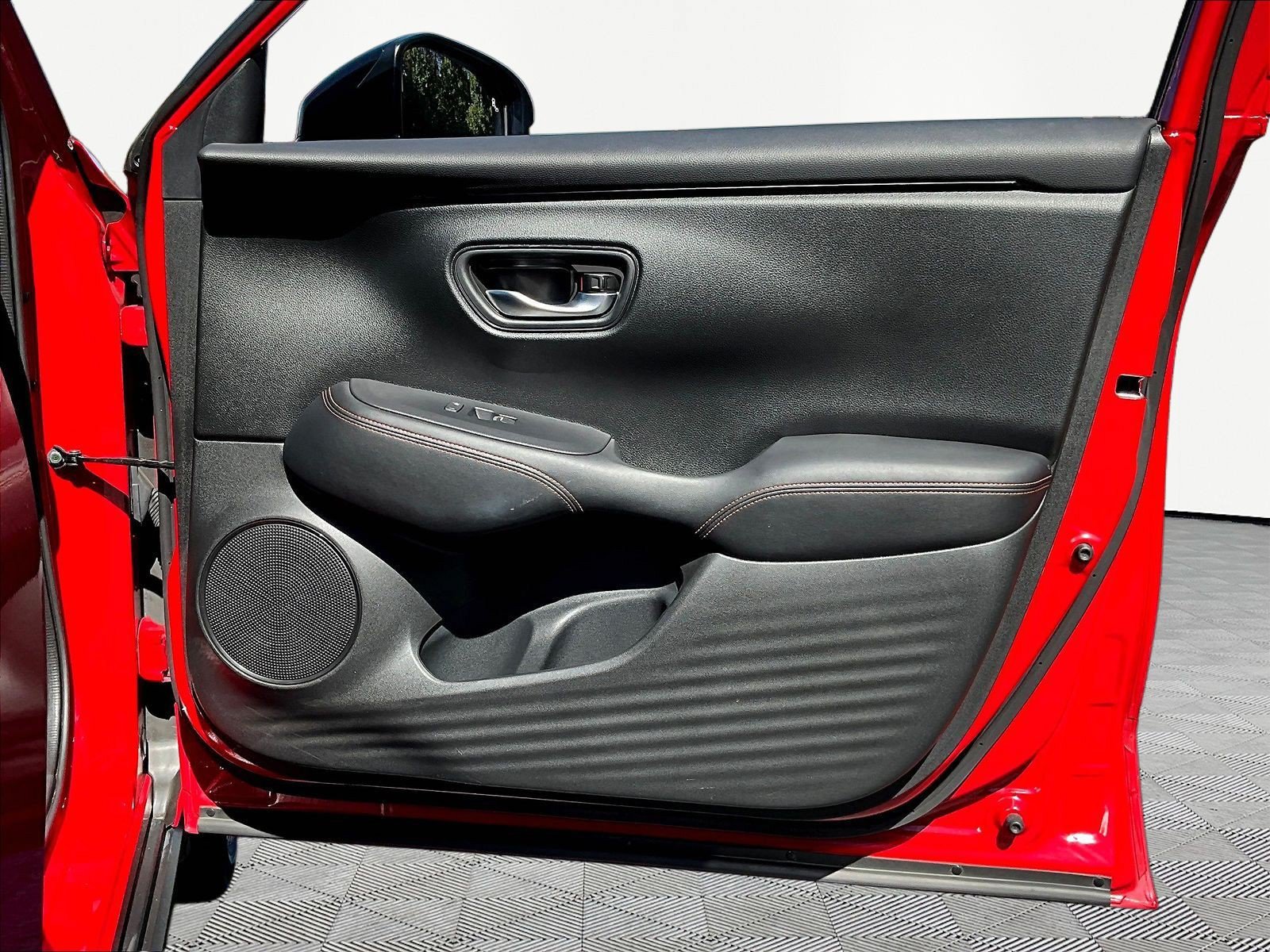 Certified 2024 Honda HR-V Sport image 28