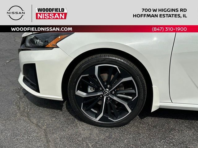 Certified 2024 Nissan Altima 2.5 SR w/ SR Premium Package AWD/4WD image 7