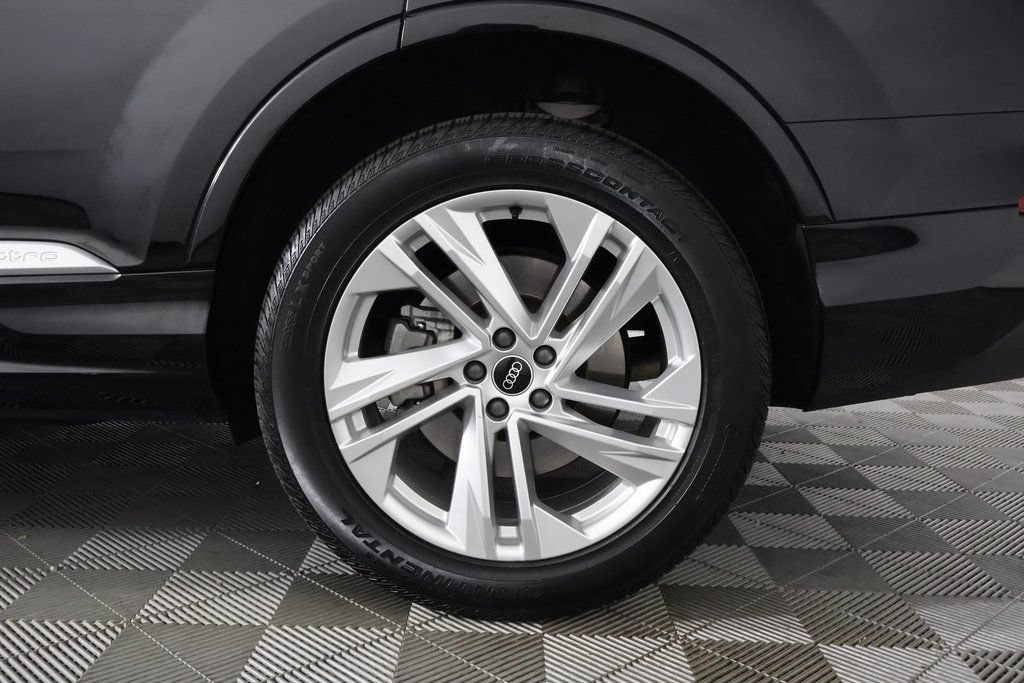Used 2021 Audi Q7 3.0T Premium w/ Convenience Package AWD/4WD image 16