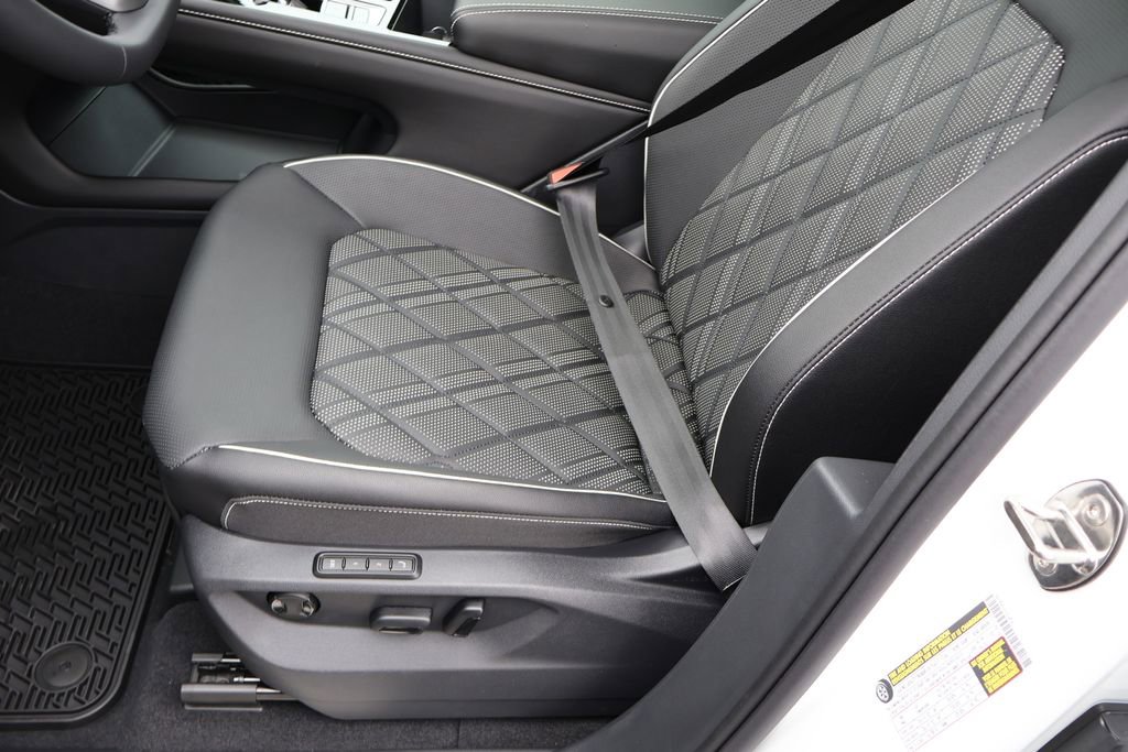 New 2026 Volkswagen Atlas SEL Premium R-Line image 42