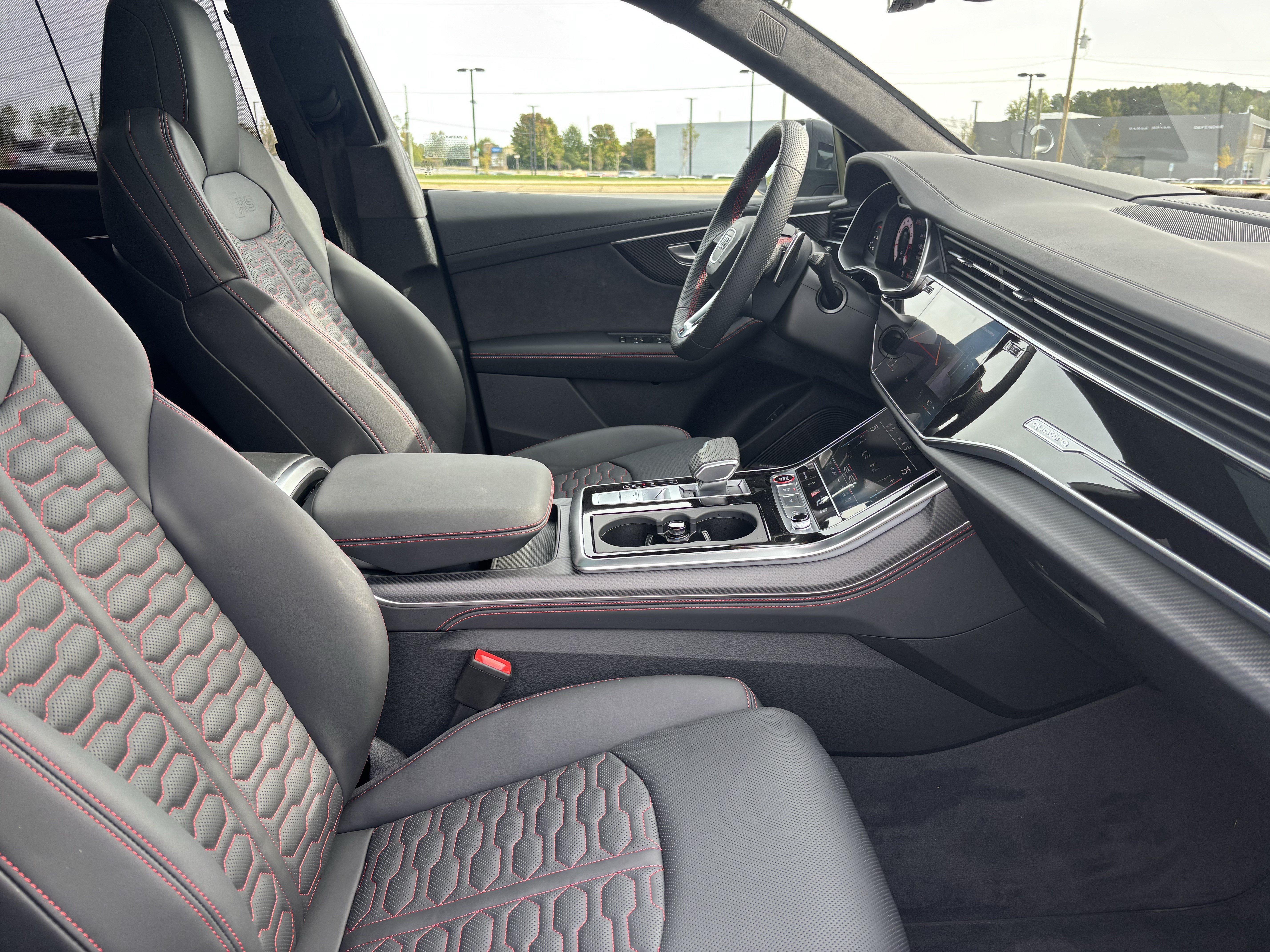 Certified 2026 Audi RS Q8 performance AWD/4WD image 34